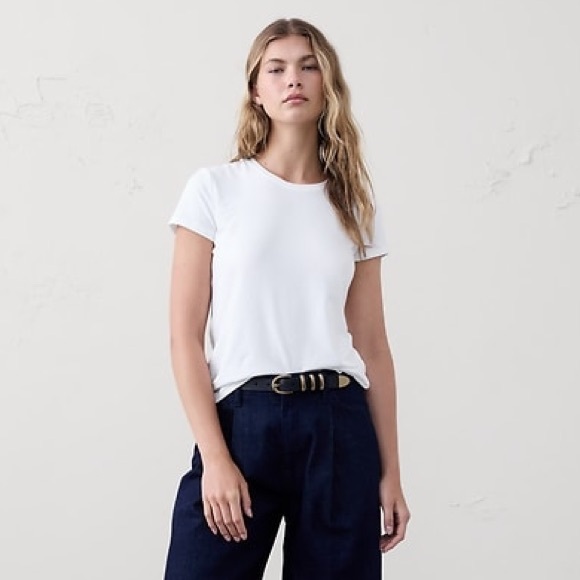 Banana Republic Factory Timeless Crew Neck Short Sleeve T Shirt White Size S - Picture 2 of 7